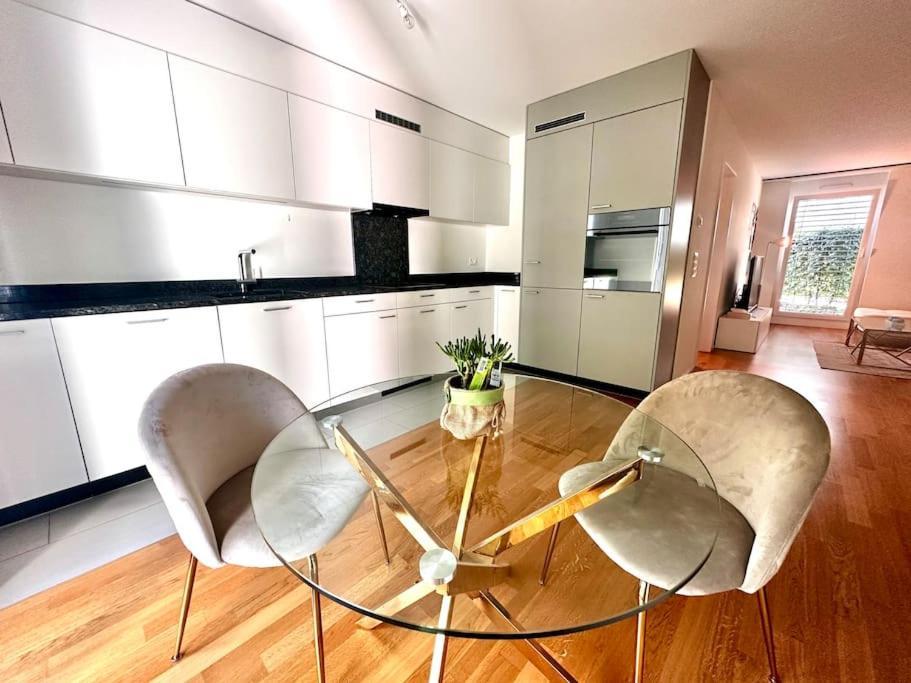 Moderne Wohnung Am Flughafen Opfikon-Glattbrugg Екстериор снимка